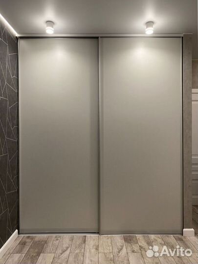 Шкаф купе встроенный на заказ