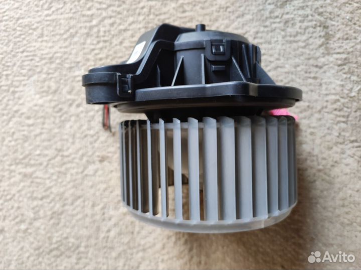 Моторчик печки ваз LADA kalina 2