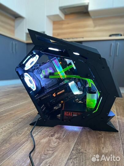 Игровой компьютер 