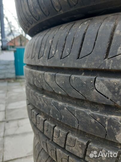 Pirelli Cinturato P7 235/45 R18