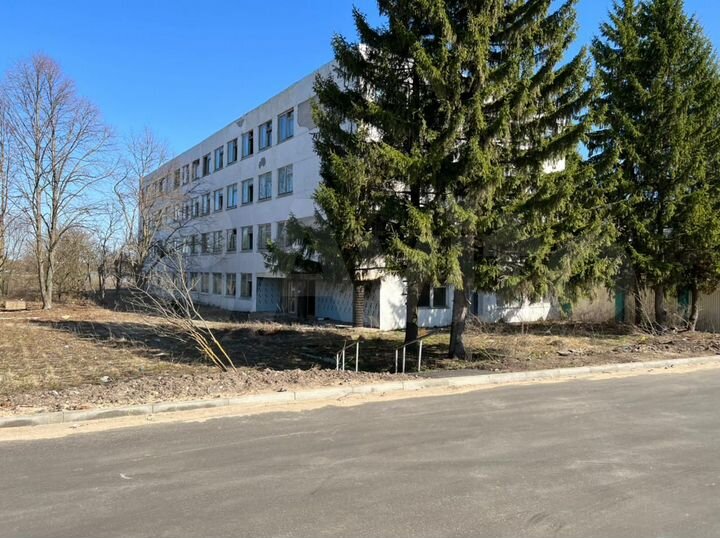 Здание, 2762.1 м²