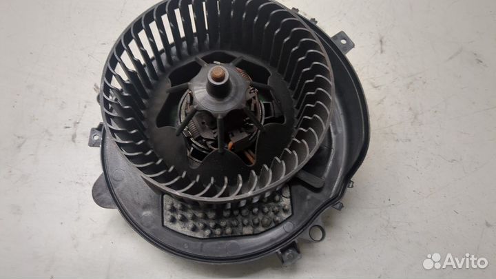 Двигатель отопителя Skoda Octavia (A7), 2015