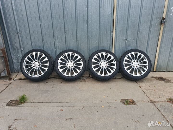 Колеса комплект 275/40R22 Infiniti QX56 QX80