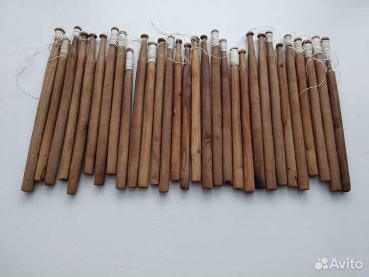 Коклюшки сколки и козлик для плетения кружева