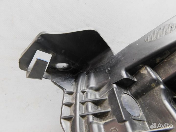 Фара правая Volvo XC90