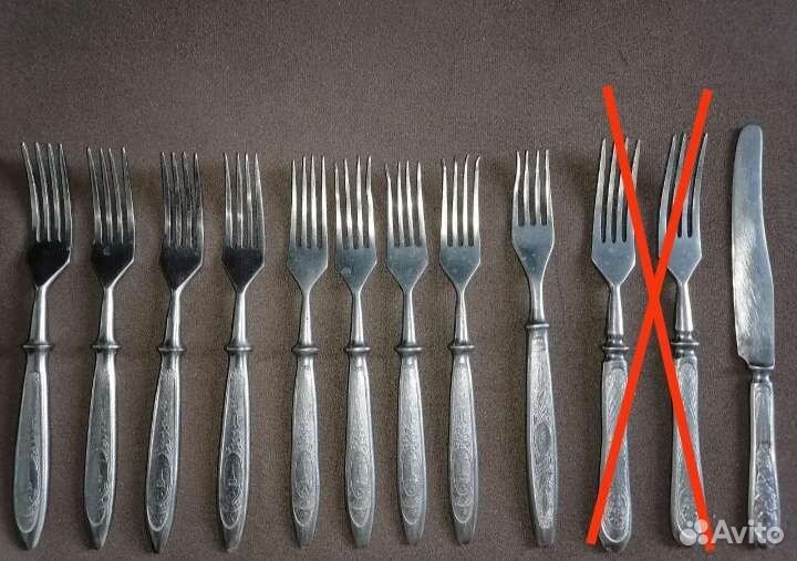 Заварочный чайник, сливочник, поднос,вилки,тарелки