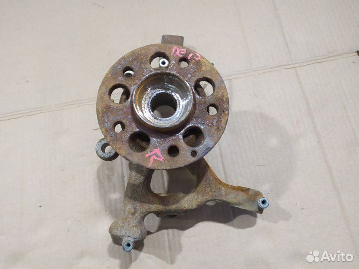 Цапфа/кулак поворотный передний правый Mercedes-Benz GLK-Class