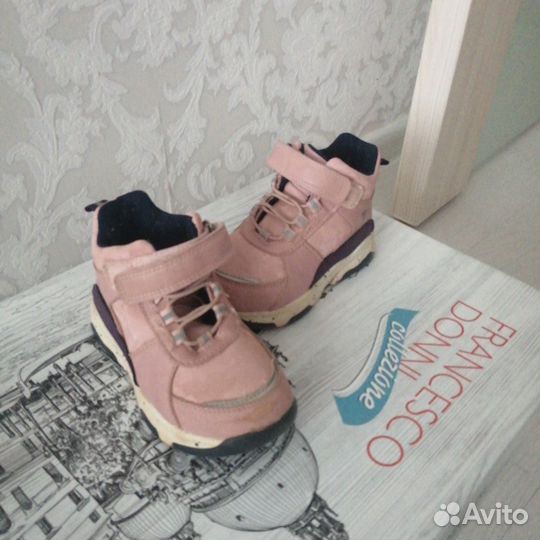 Кроссовки детские