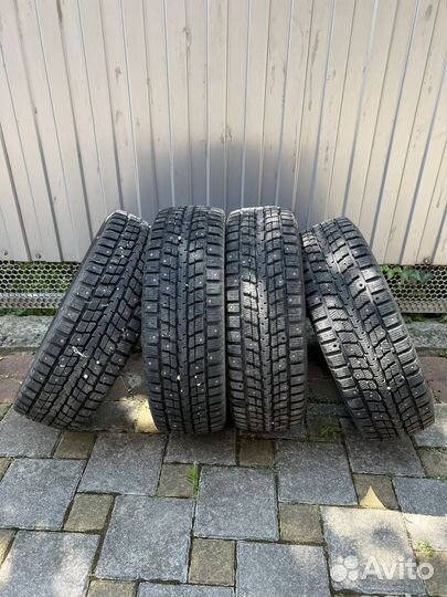 Dunlop SP Winter Ice 01 185/65 R15 88T