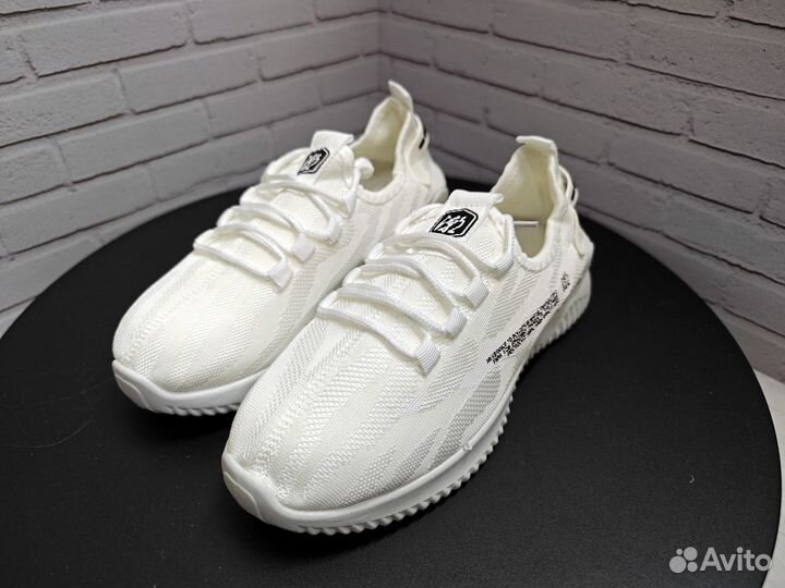 Белые кроссовки женские 40 размер маломерки