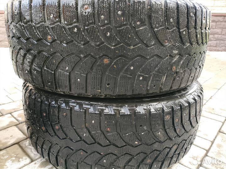 Bridgestone Blizzak Spike-01 205/55 R16