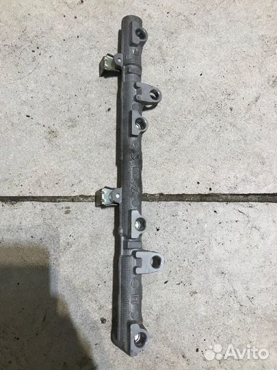 Трубка подачи топлива Toyota Celsior UCF31 3uzfe