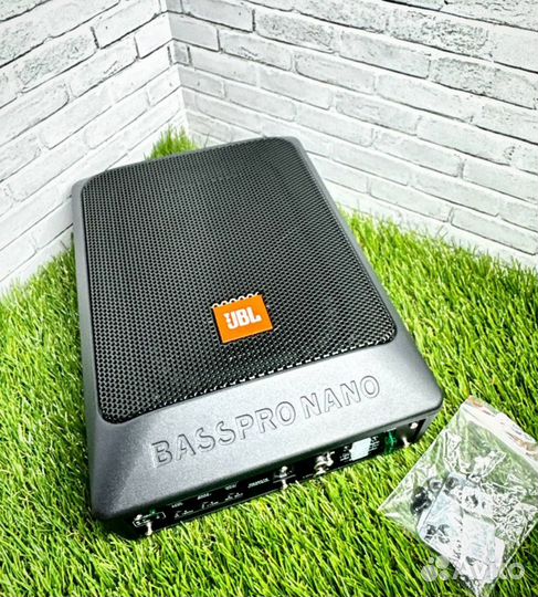 Подседельный сабвуфер JBL by Harman 200W Bass pro