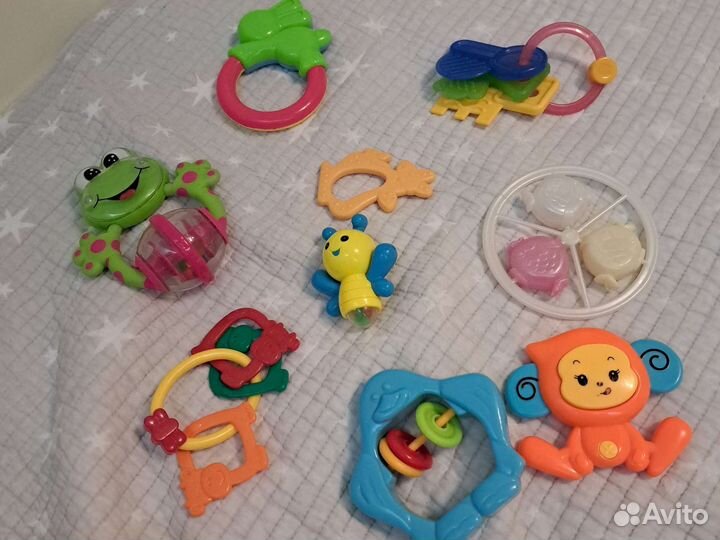 Детские погремушка, прорезыватель