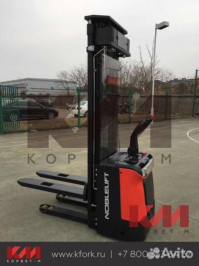 Водитель электроштабелер