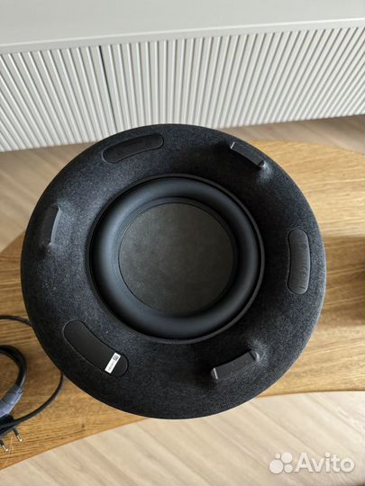 Беспроводная колонка harman kardon aura studio 3