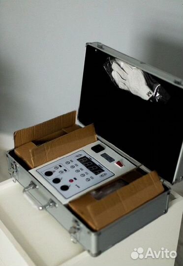 Аппарат микротоки в чемоданчике B-809