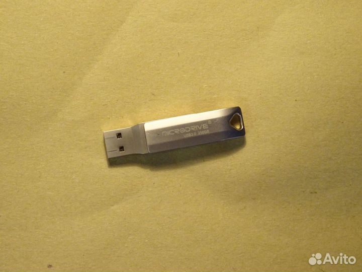 Flash drive 256 gb USB 3.0 глюканула Флешка