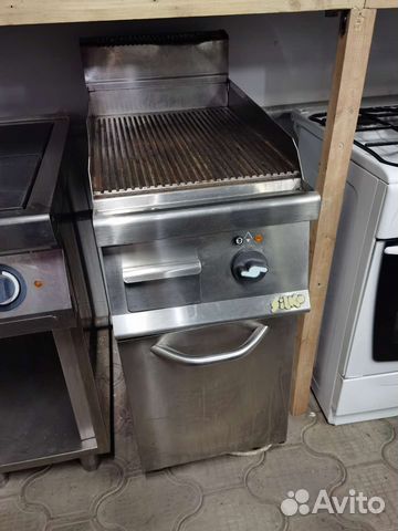 Жарочная поверхность с подставкой