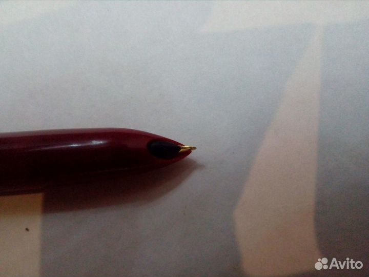 Ручка с золотым пером фирменная