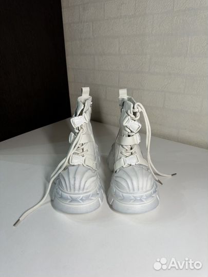 Ботинки balenciaga type white boots