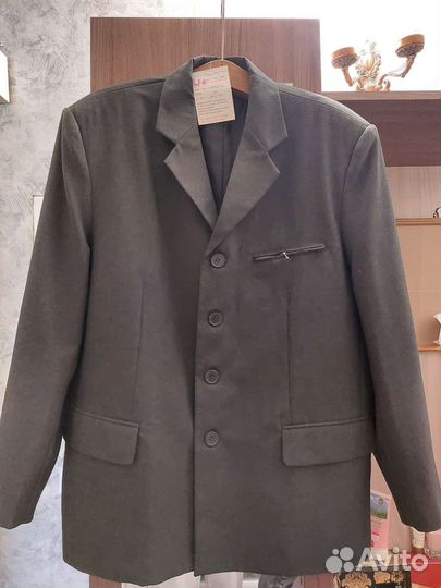 Новый пиджак. Woodpecker