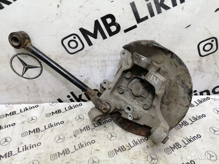 Кулак задний правый Nissan Teana J31