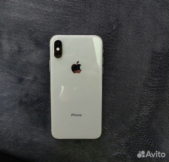 iPhone Xs, 64 ГБ