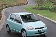 Toyota Echo I (1999—2005) Хетчбэк
