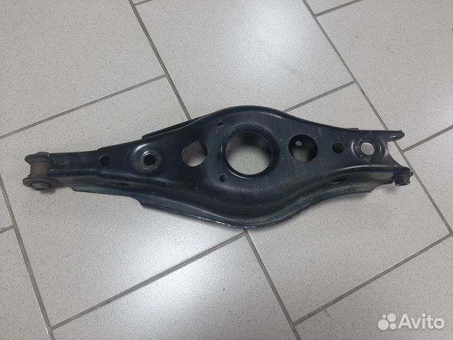 Крепление, рычаг подвески заднее Rav 4 40