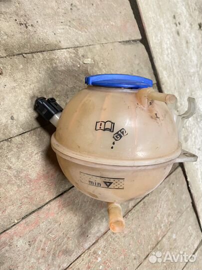 Расширительный бачок passat cc