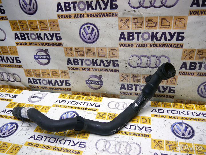 Патрубок радиатора нижний Фольксваген Поло 4