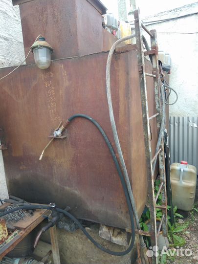 Бак объёмом 4м3