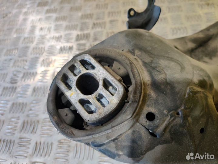 Балка двс Audi A8 D3 4E2 4E8 BVJ 2008