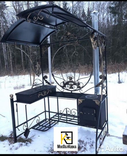 Мангал с крышей и печью для казана