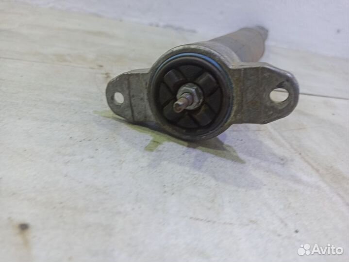 Амортизатор задний Toyota Yaris 1 XP10