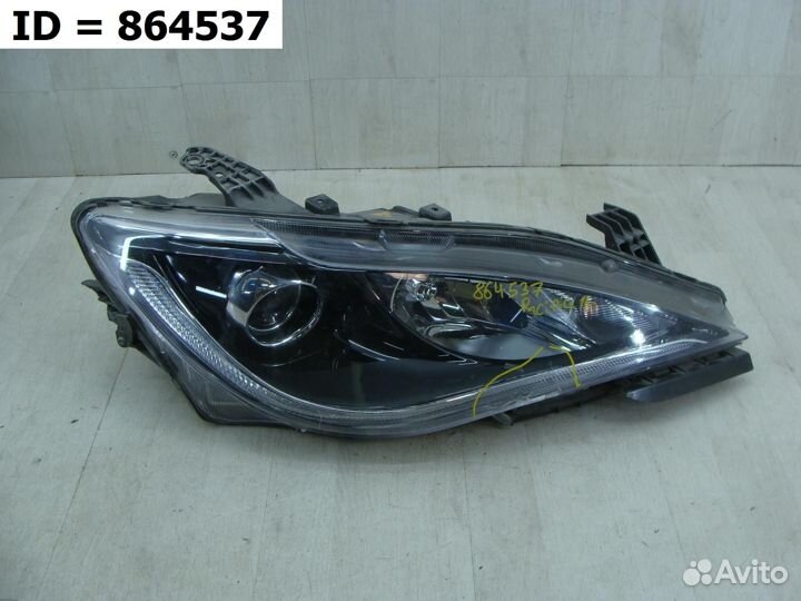 Фара правая Chrysler Pacifica