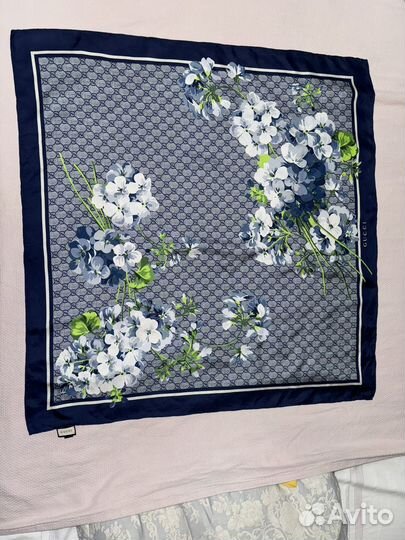 Шелковые платки gucci, elie saab