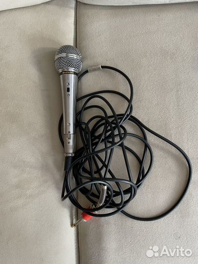 Микрофон для караоке проводной