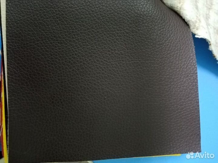 Кухонный уголок со спальным местом в наличии