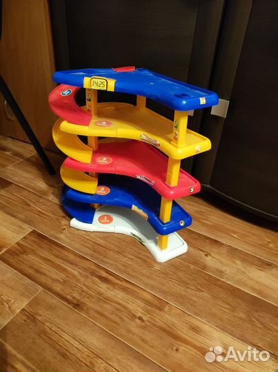 Игрушки, парковки, машины железная дорога новая