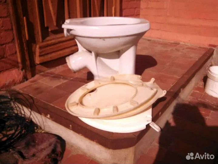 Унитаз без бачка