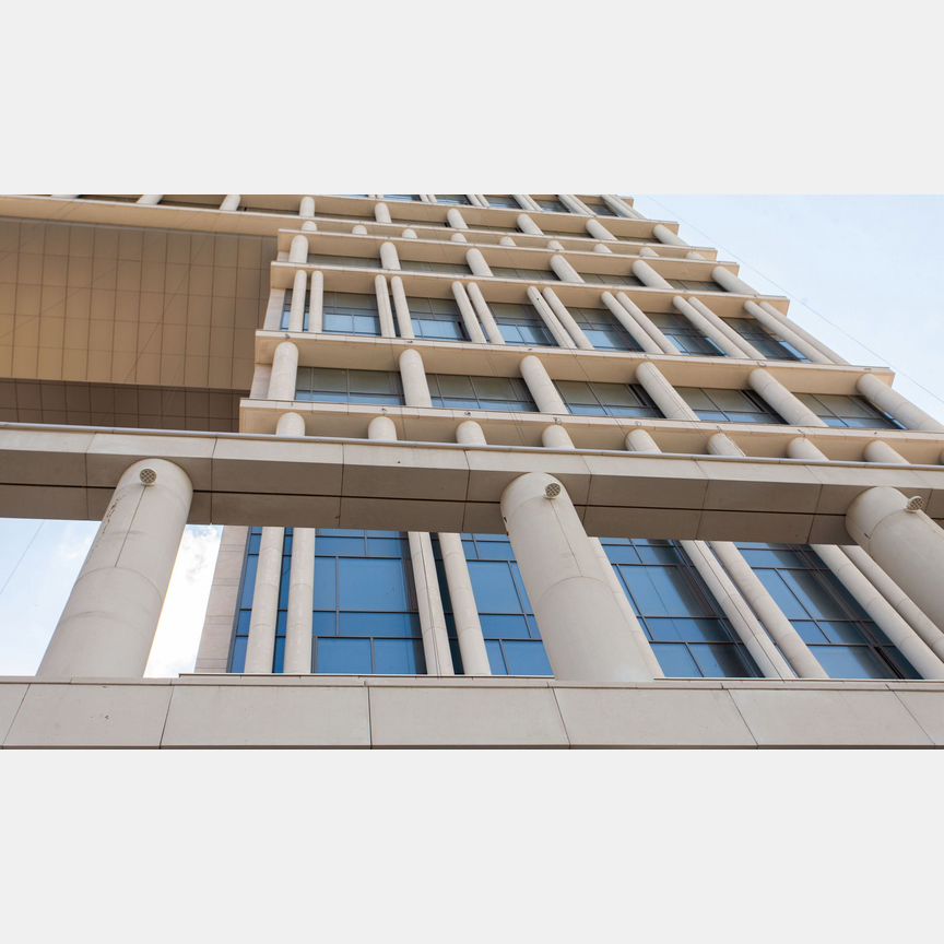 4-к. квартира, 180 м², 17/23 эт.