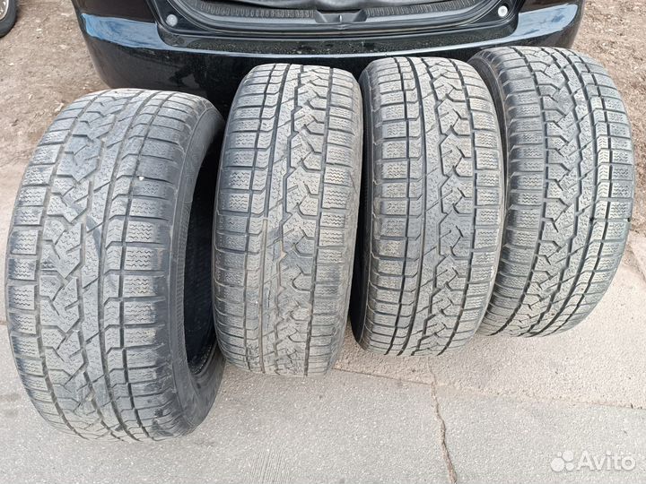 Kumho I'Zen RV Asymmetric 265/60 R18
