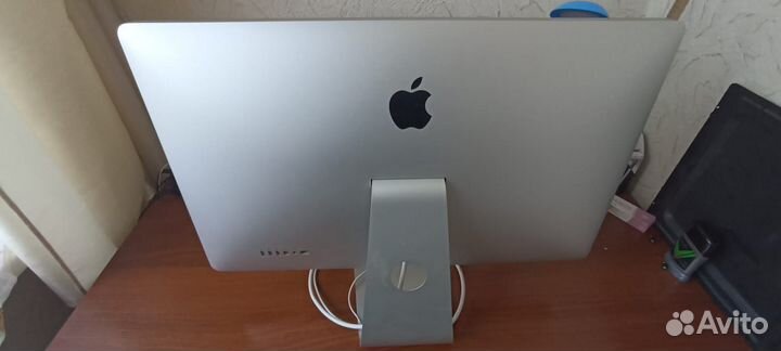 Монитор Dell 27