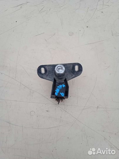 Замок багажника Opel Vectra b Опель вектра б