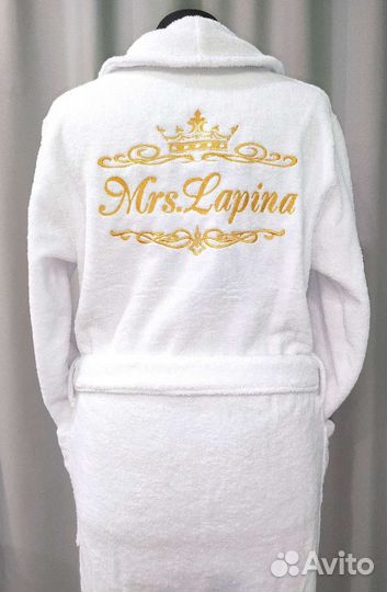 Халаты и полотенца с вышивкой