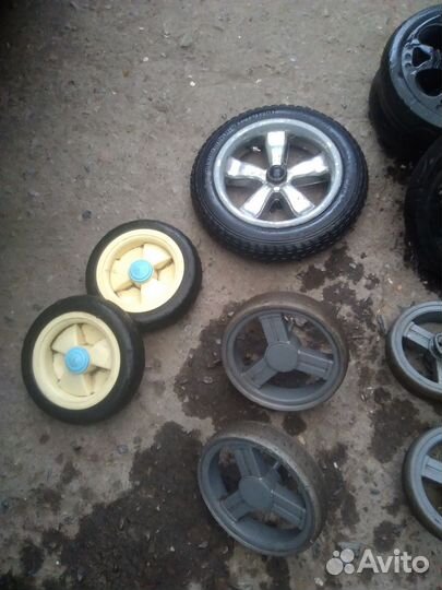 Колеса для детской коляски