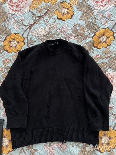 Джемпер с дырками