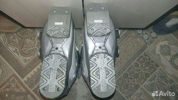 Горнолыжные ботинки nordica